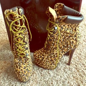 Leopard booties